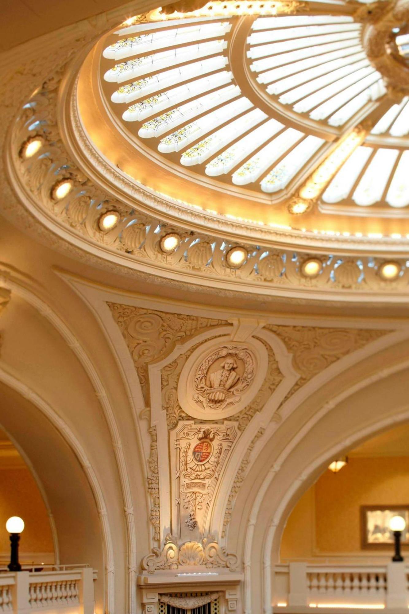 The Battle House Renaissance Mobile Hotel & Spa Экстерьер фото
