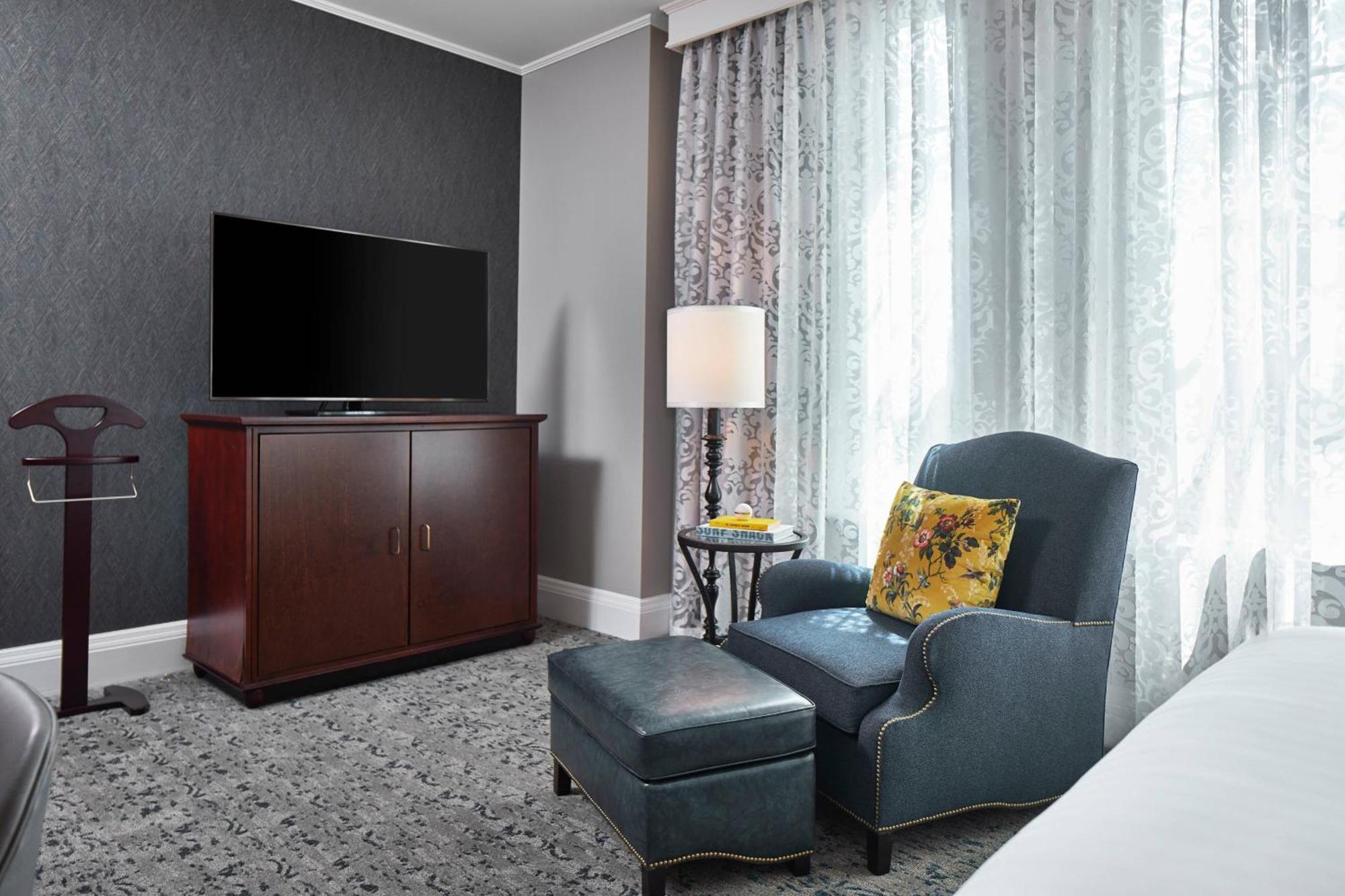 The Battle House Renaissance Mobile Hotel & Spa Экстерьер фото
