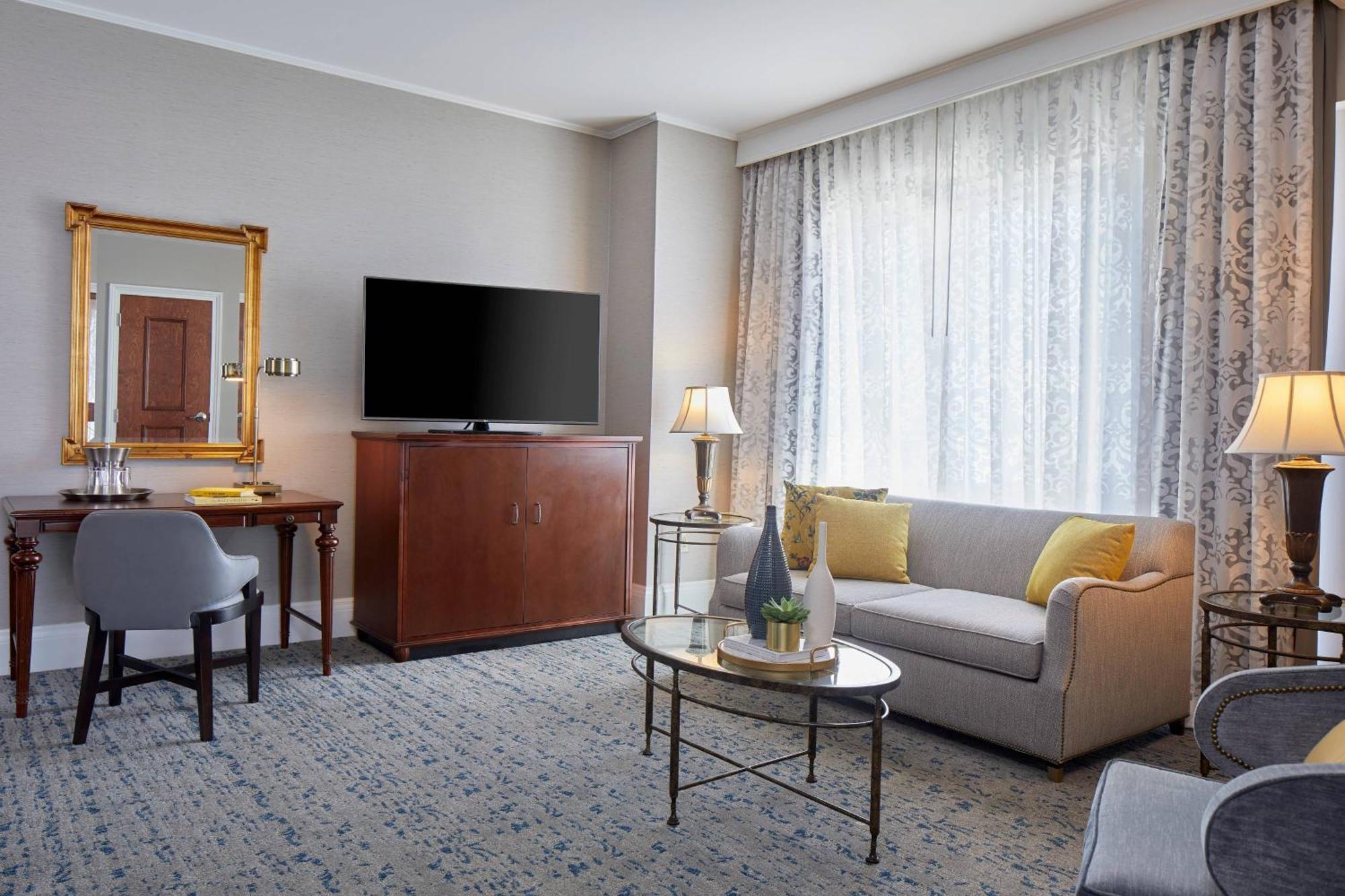 The Battle House Renaissance Mobile Hotel & Spa Экстерьер фото